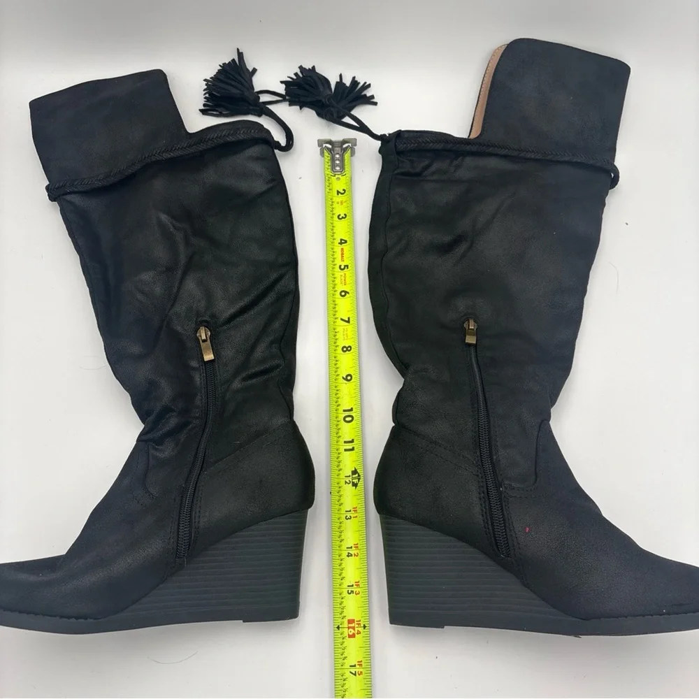 Elegant Black Wedge Boots‎